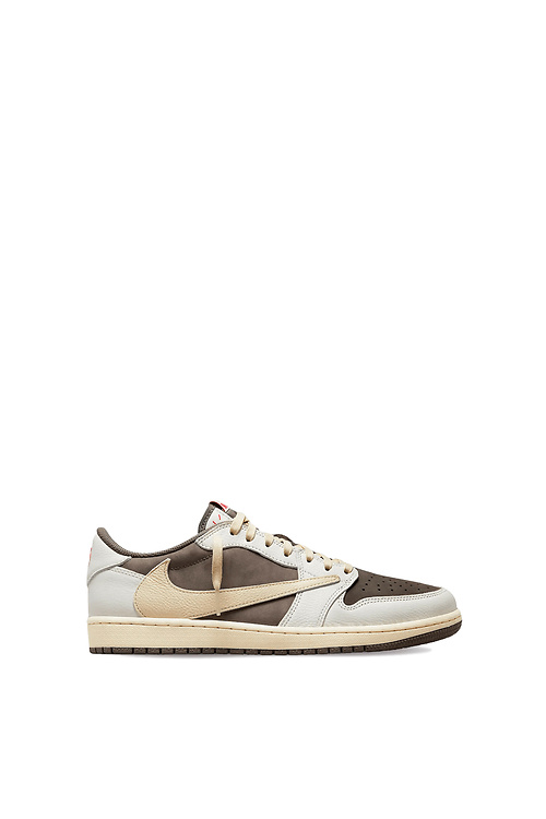 Travis scott jordan 1 low top new arrivals